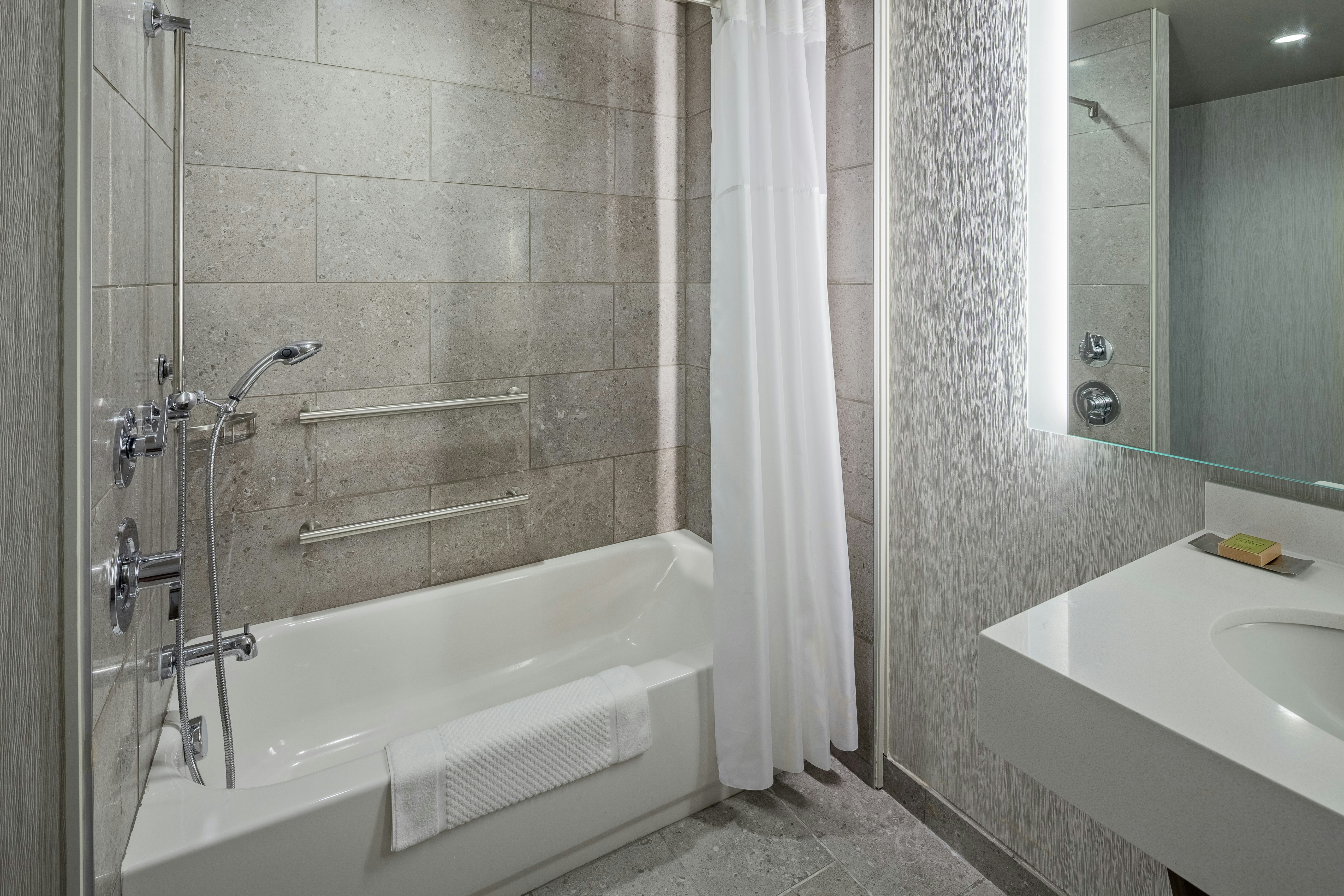 The Bevy Hotel Boerne A Doubletree By Hilton 46/46