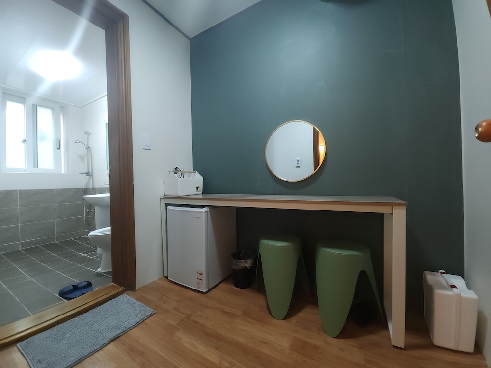 OYO Hostel Myeongdong 5 50/50