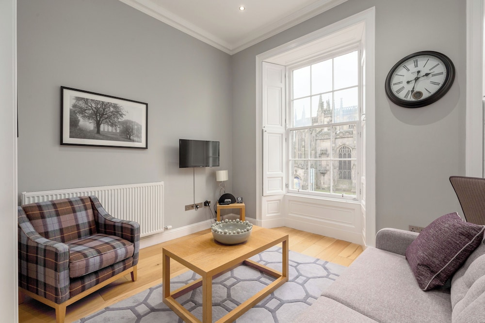 Destiny Scotland - Princes St Residence 31/50