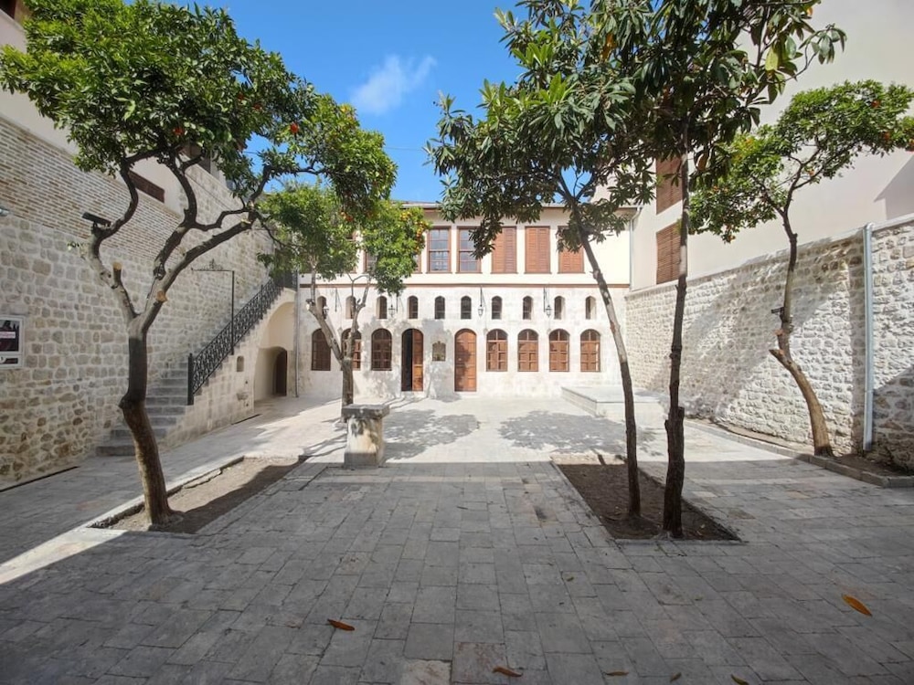Sam Franss Boutique Hotel 20/22