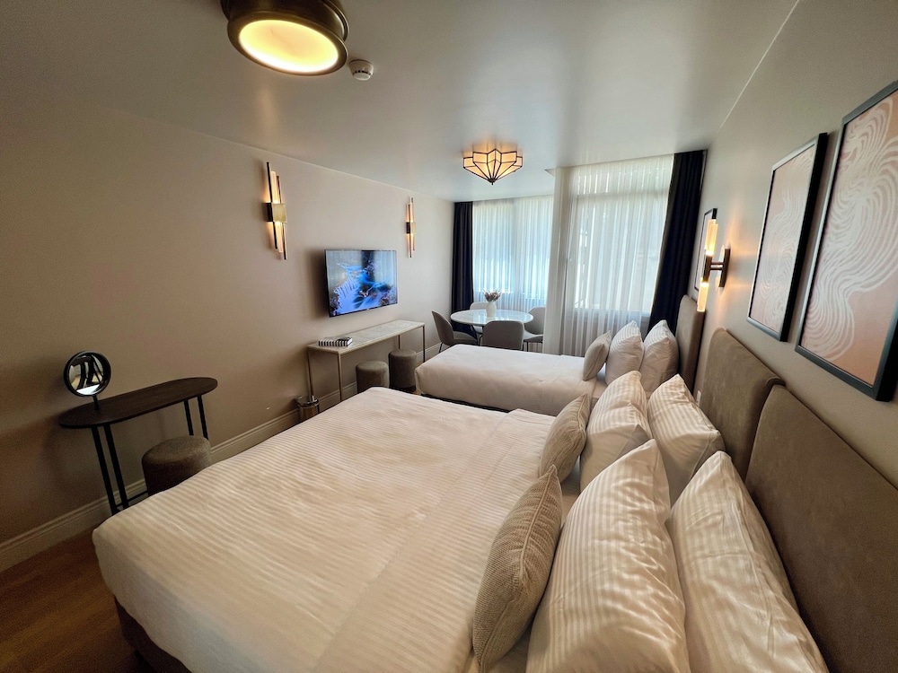 Weingart Suites Hotel 21/58