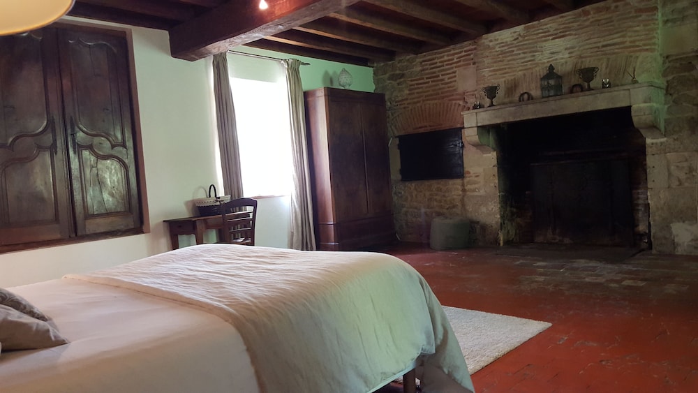 Chateau Le Sallay 23/58