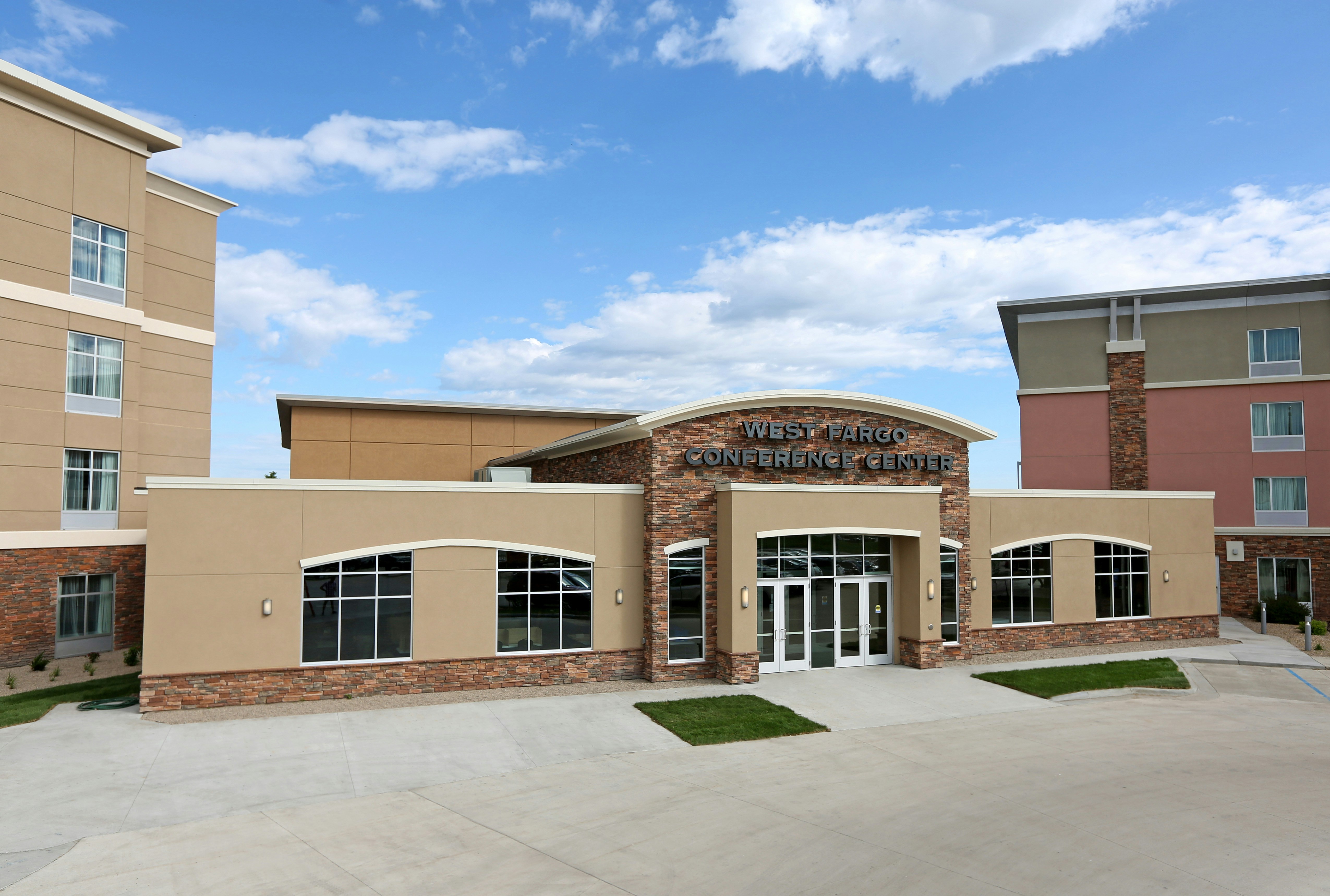 Homewood Suites By Hilton West Fargo/Sanford Medical Center 4/22