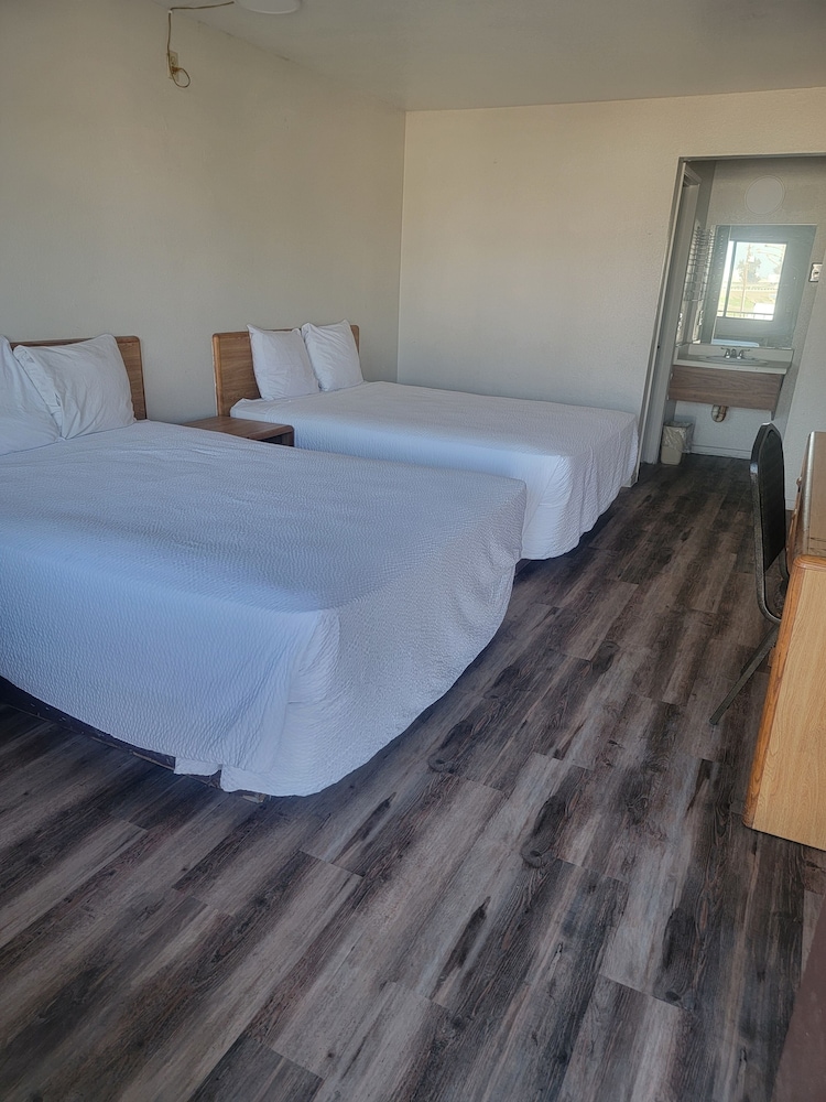 Best Economy Inn n Suites 38/67