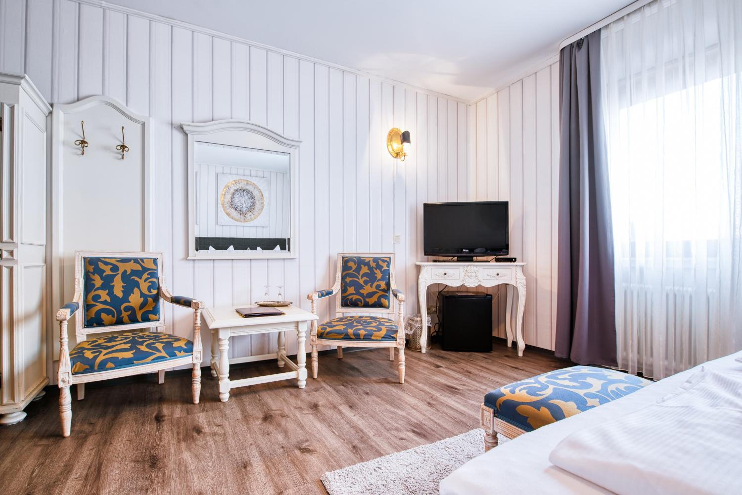 Central-Hotel am Konigshof 29/50