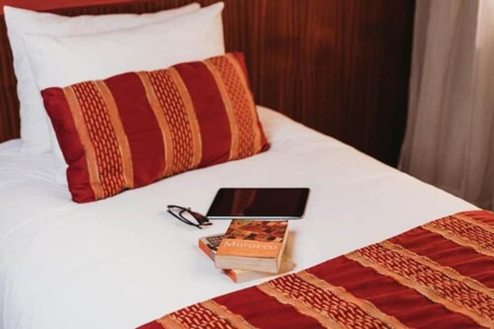 Casablanca Hotel 12/54