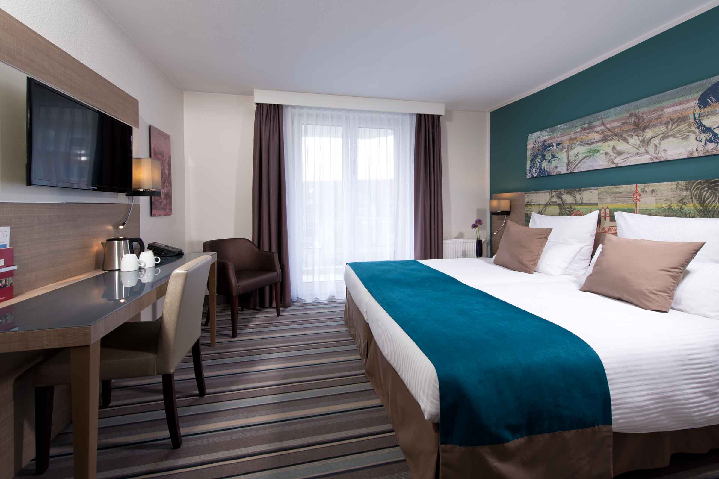 Standard, Double or Twin Bed