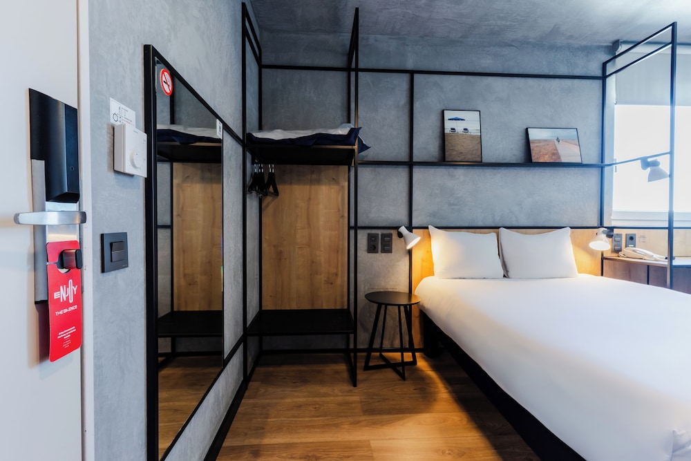 ibis Barcelona Castelldefels 27/79