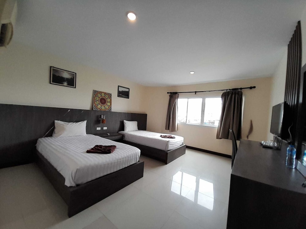 The Cocoon Patong 8/50