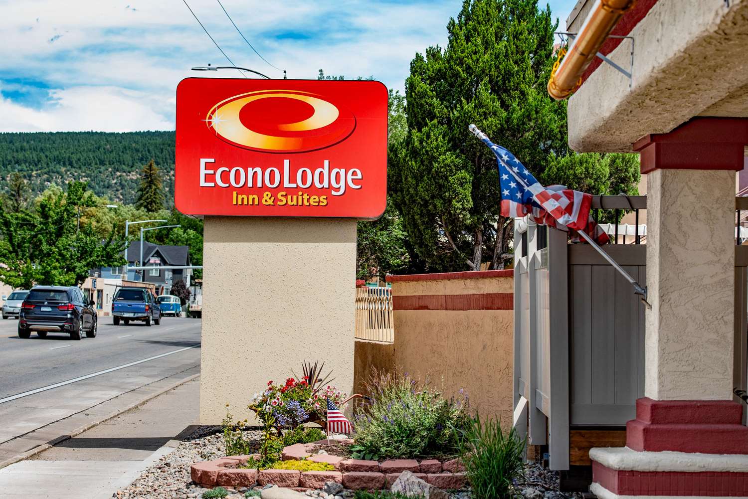 Econo Lodge Inn & Suites Durango 3/17