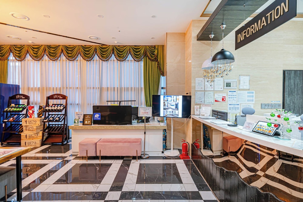 Griffin Bay Hotel 6/50