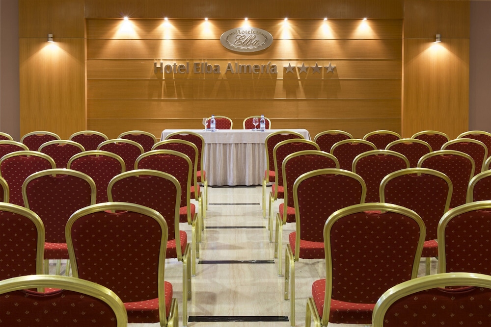 Elba Almeria Business & Convention Hotel 56/60
