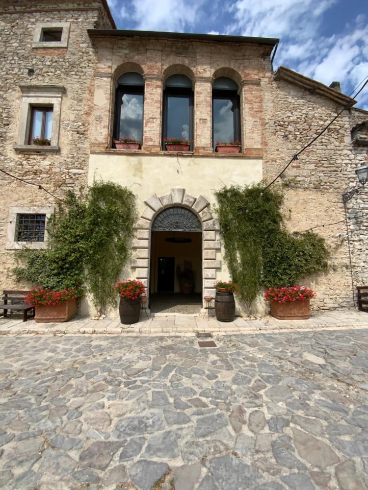 Castello Di Titignano 3/50