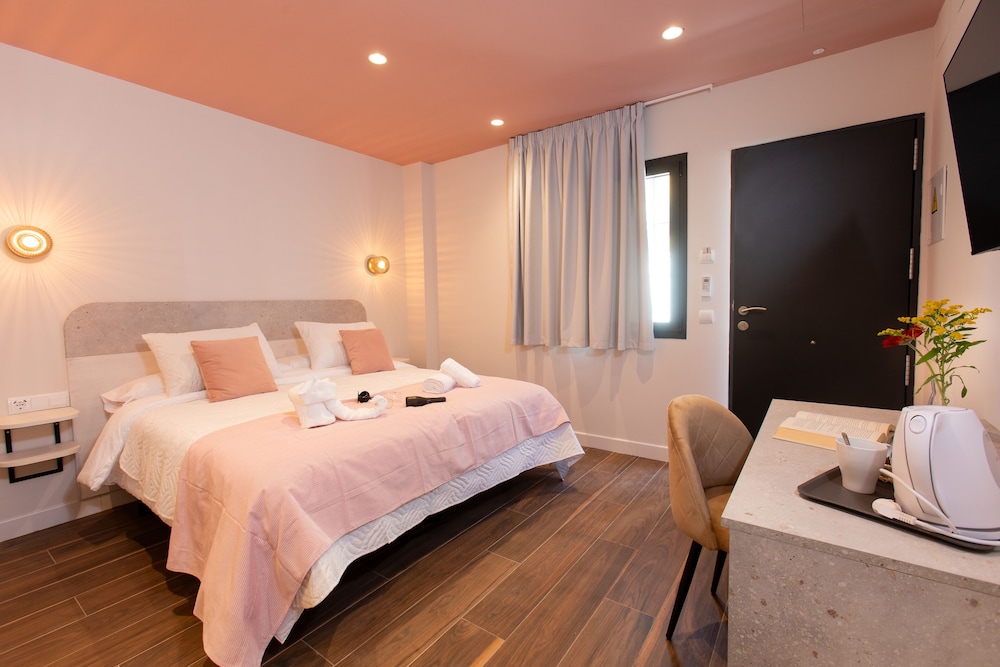Boutique Rooms Playa Burriana 37/70