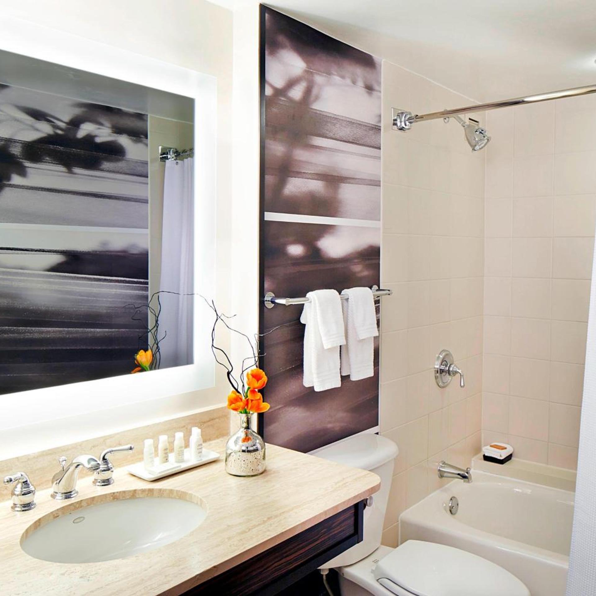 Room, King Bed, Club Floor