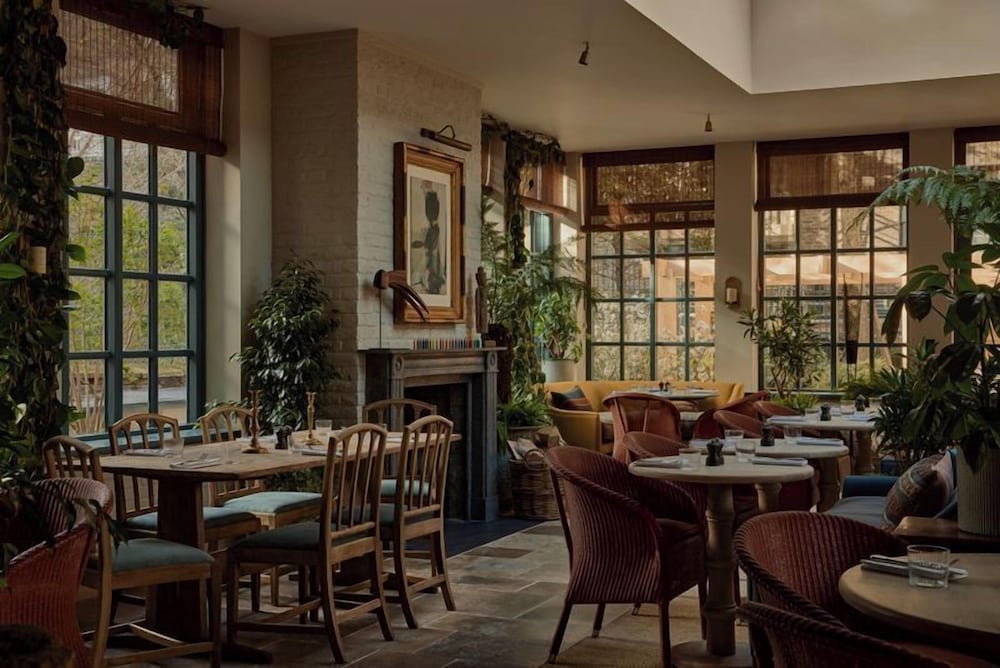GRANGE WHITE HALL HOTEL 36/49