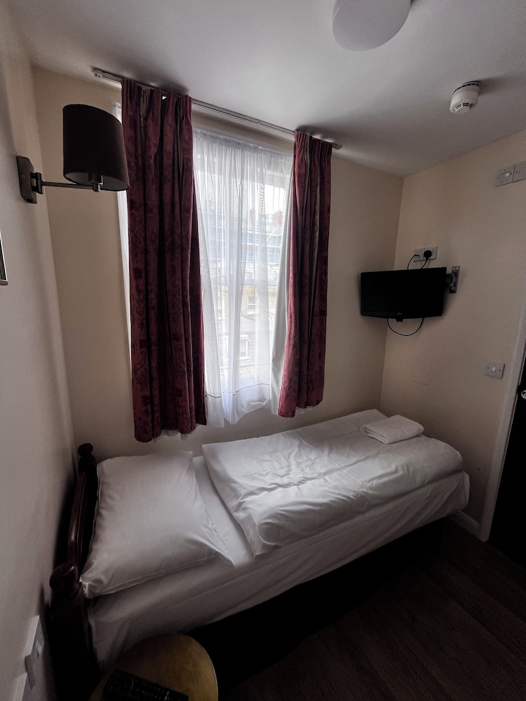 Dolphin Inn - The Lodge 12/62