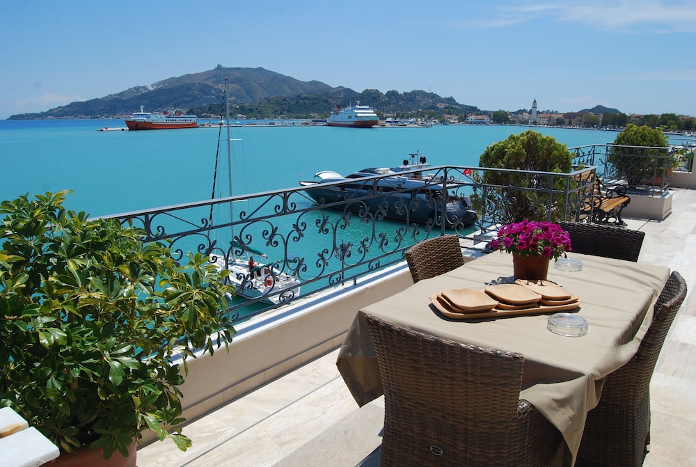 Dali Luxury Rooms 29/50