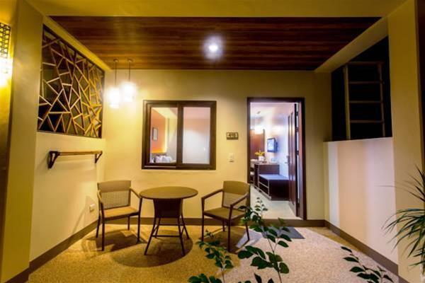 Bohol Beach Club 20/36