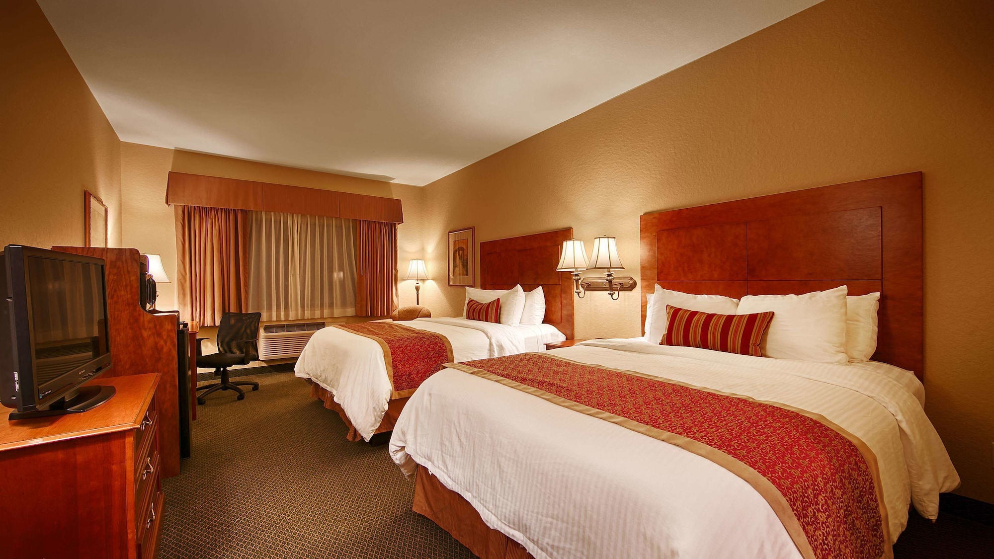 Standard, 2 Queen Beds