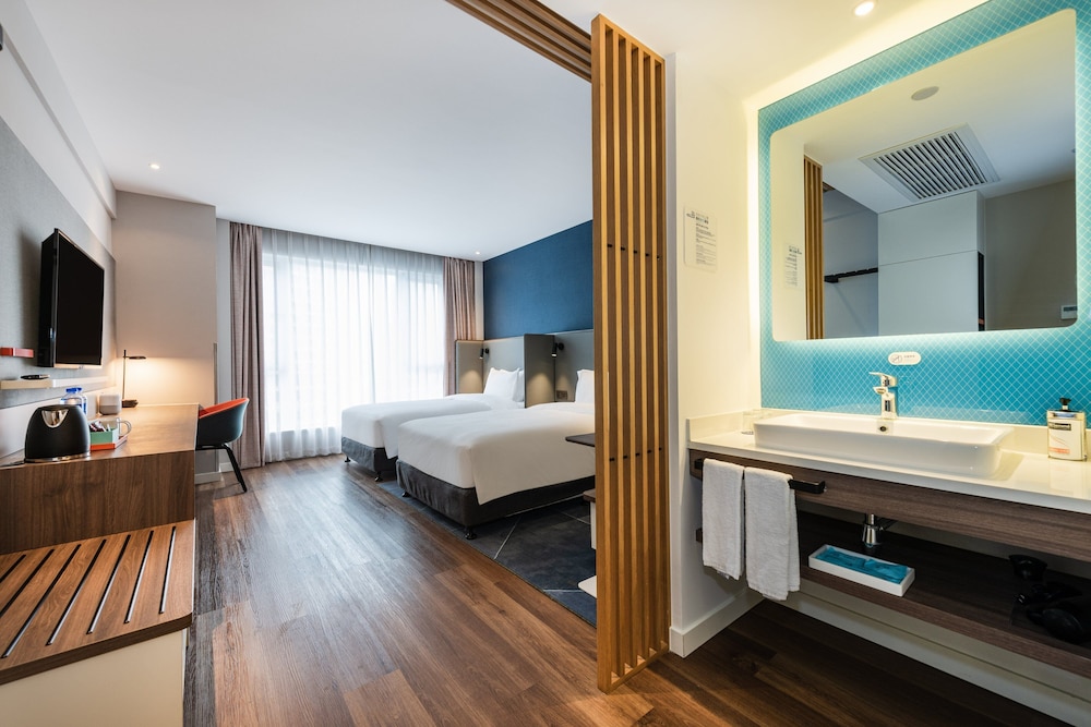 Holiday Inn Express Guiyang Jinyang Avenue 15/55