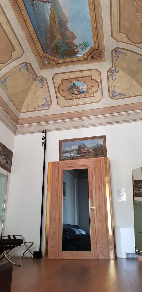 Dimora Intini 8/40
