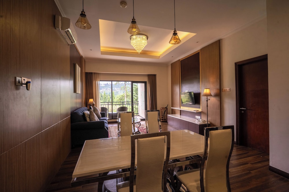 The Green Peak, ARTOTEL Curated 34/47