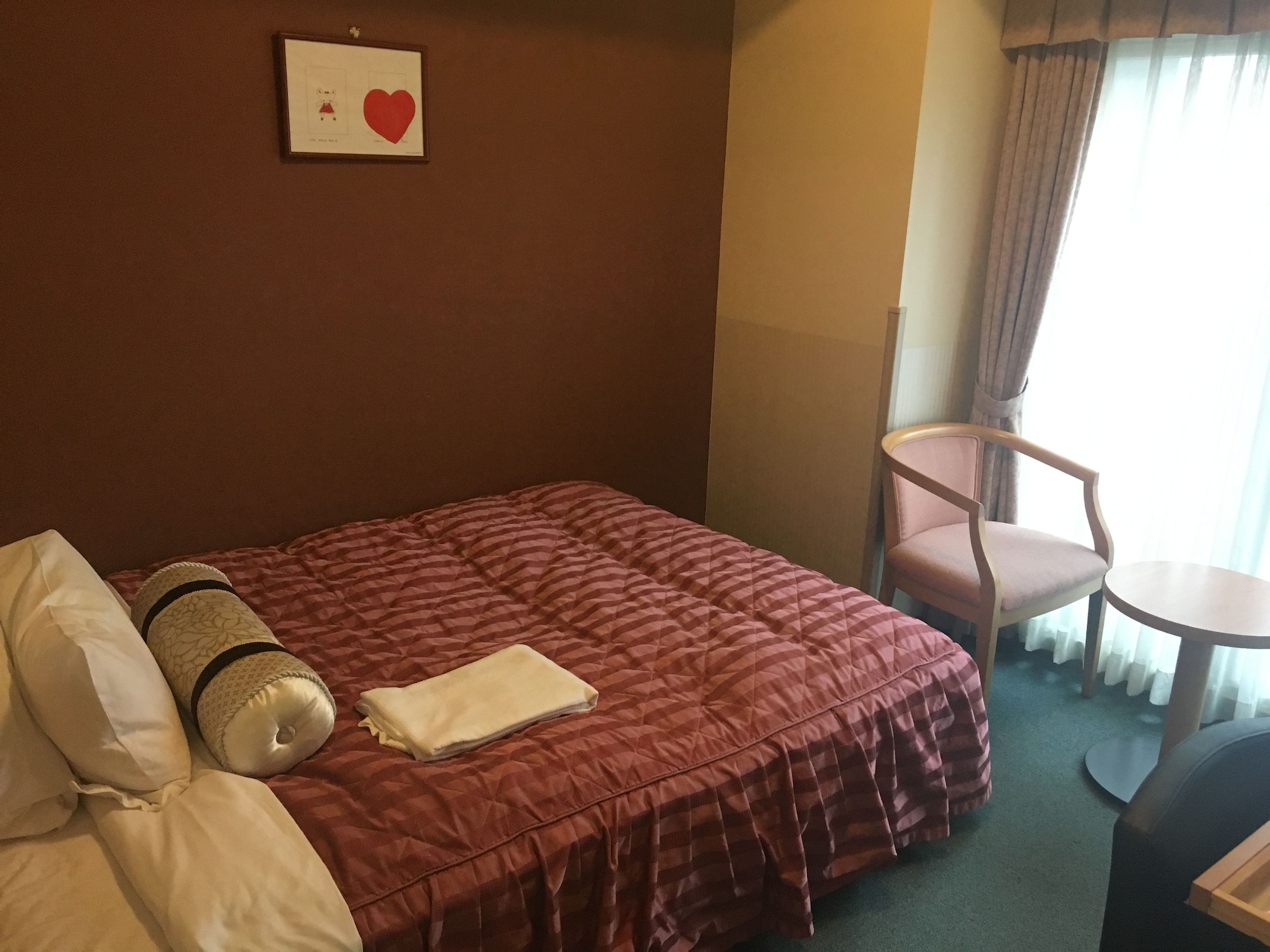 SEMI ROOM, SEMI DOUBLE BED, SMOKING