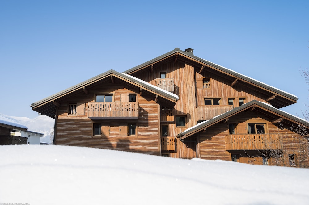PREMIUM RESIDENCE LES FERMES DU SOLEIL 2/49