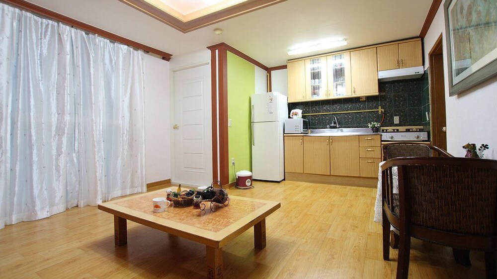 Gyeongju Kb Pension 37/40