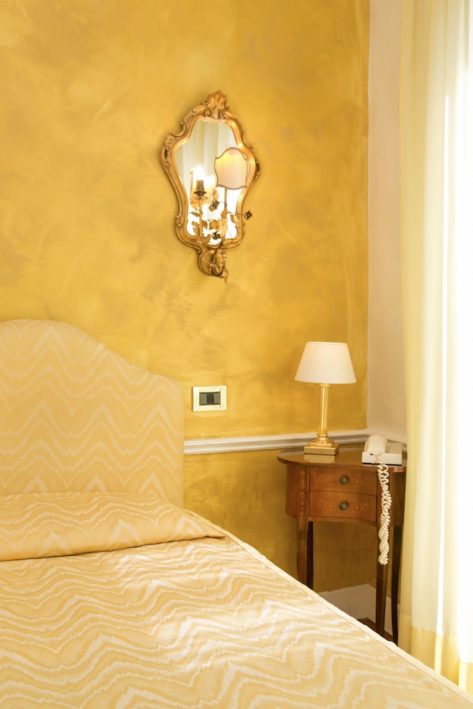 Hotel Pantalon 33/56