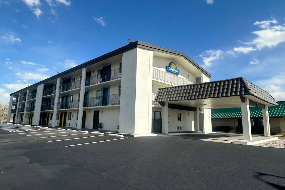 Days Inn by Wyndham Farmington NM 2/59