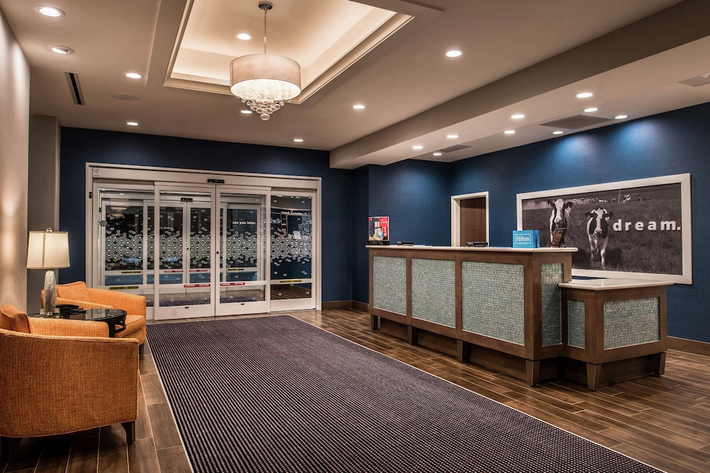 Hampton Inn Benson Nc 14/66