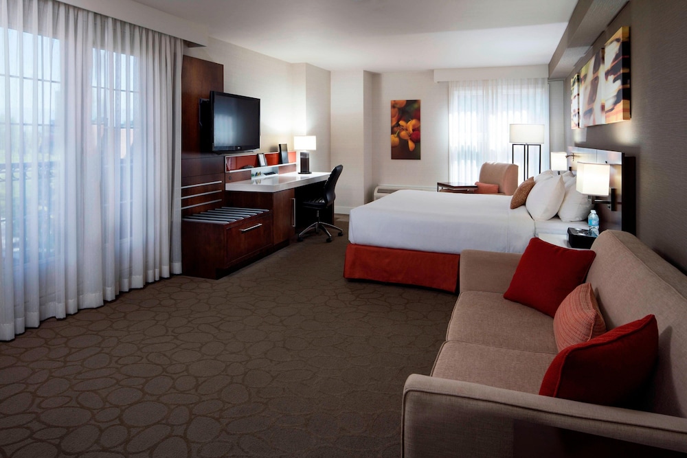 Delta Grand Okanagan Resort 13/62
