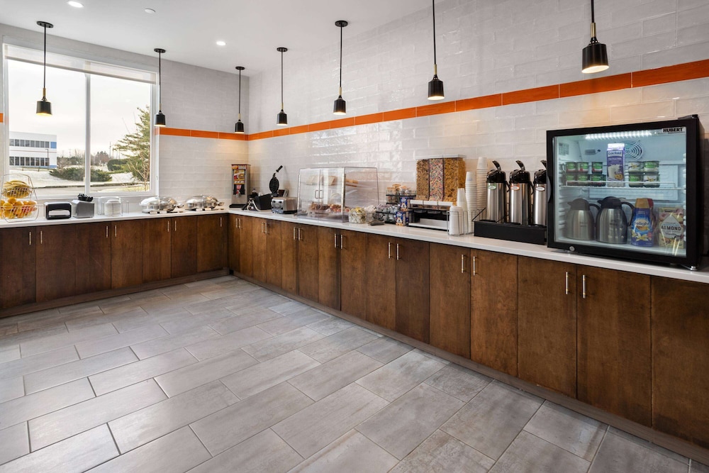 Hawthorn Extended Stay by Wyndham Williston/Burlington 4/38