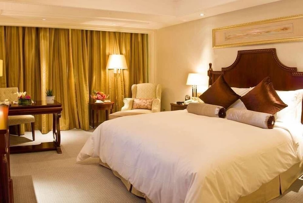 Days Hotel & Suites by Wyndham Fudu Changzhou 8/14