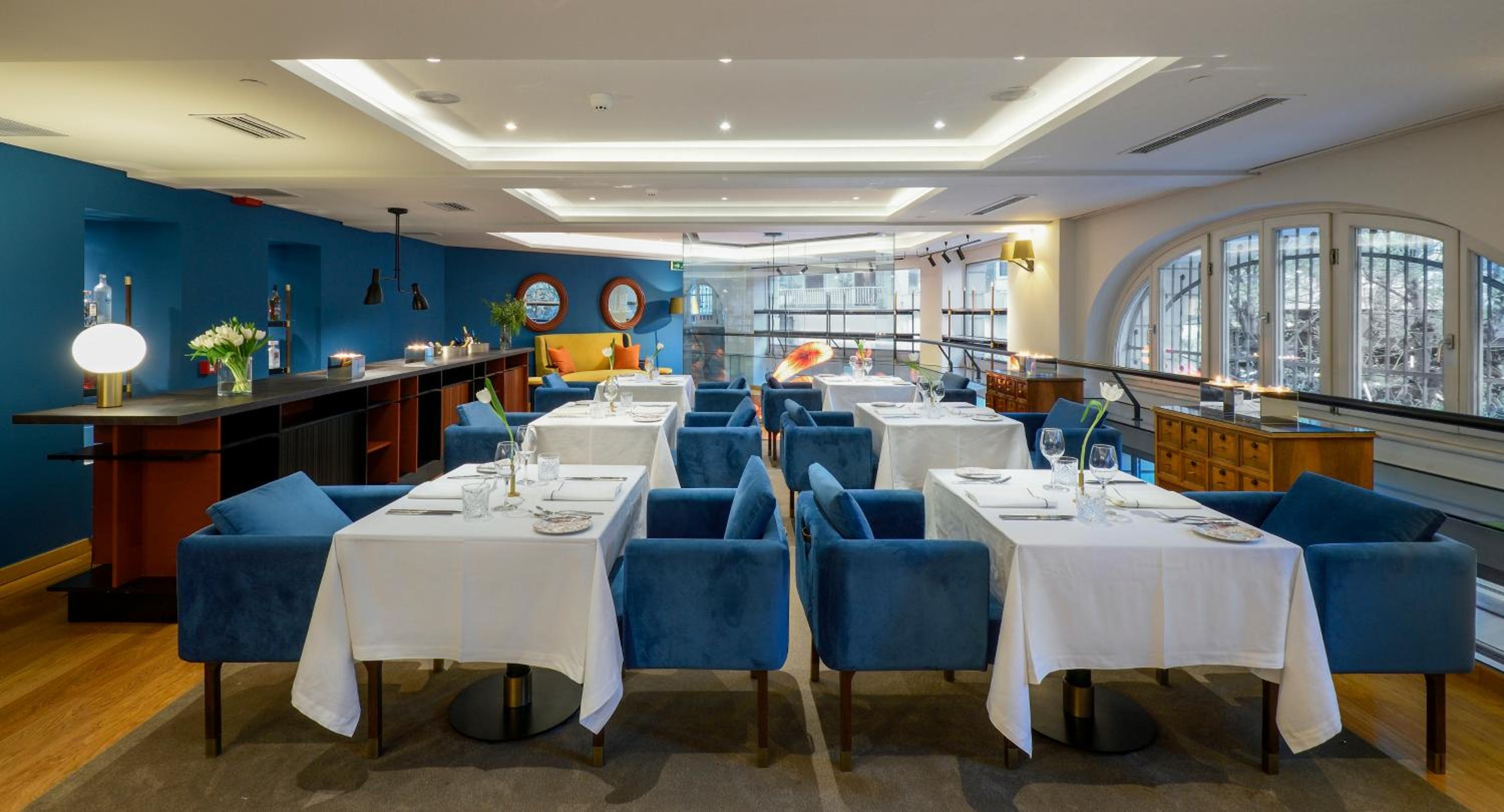 Excelsior Hotel 56/60