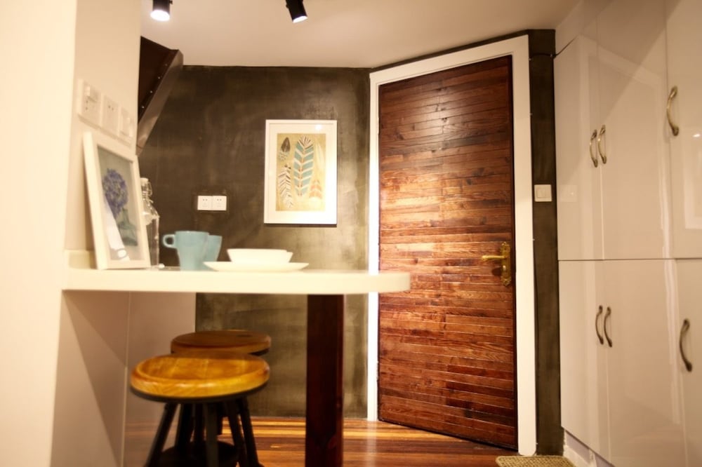 Jy Distributed Theme Hotel Apartment 12/71
