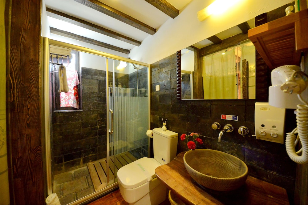 Lijiang Shuhe Youyiju Private Club 44/50