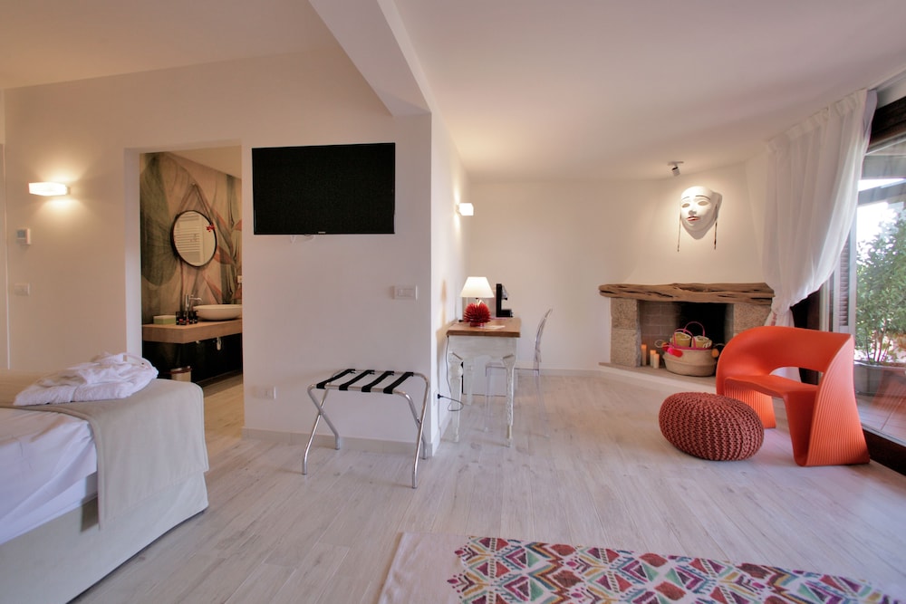 Geco Di Giada Exclusive Art Suites 12/50