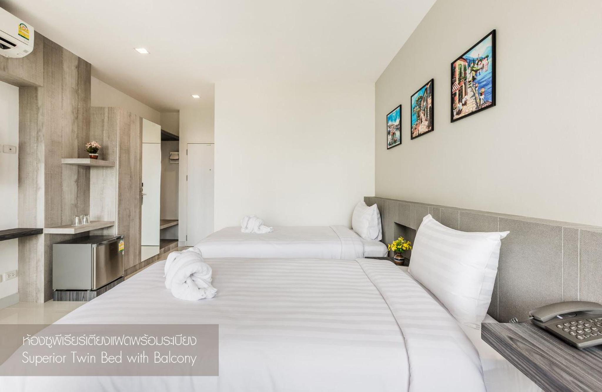 Superior, Twin Beds, City View, Evergreen Suite Hotel 6/10