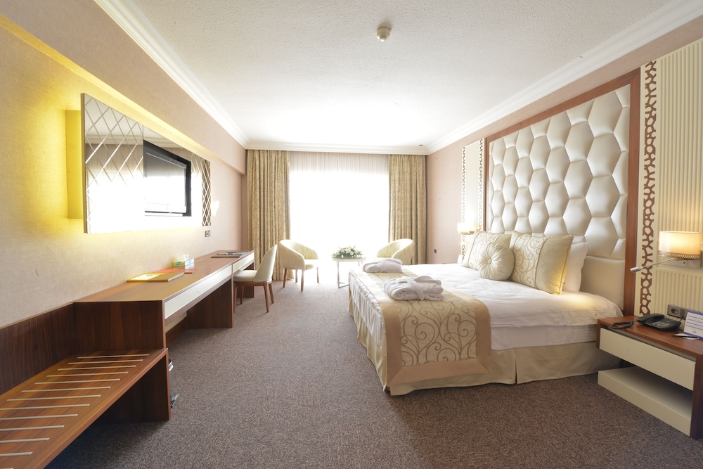 Anadolu Hotels Esenboga Thermal 14/50