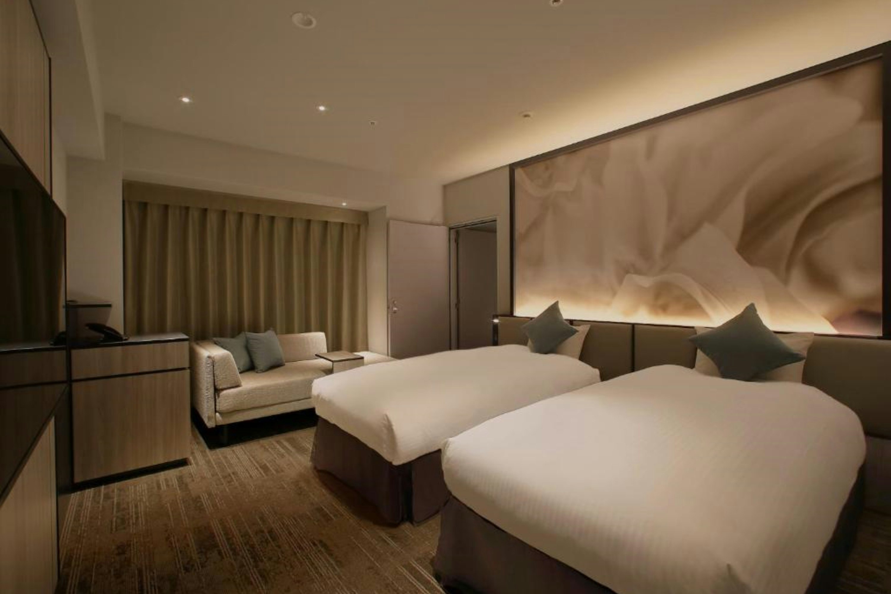 Oriental Hotel Universal City 20/50