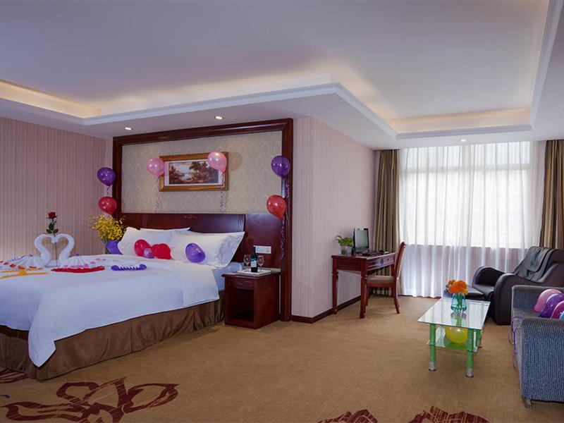 Vienna 3 Best Hotel Shenzhen Guanlan Chinatown 7/15