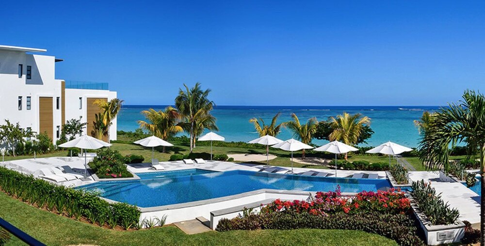 Villasun Seafront Apartment at Cap Ouest 22/29
