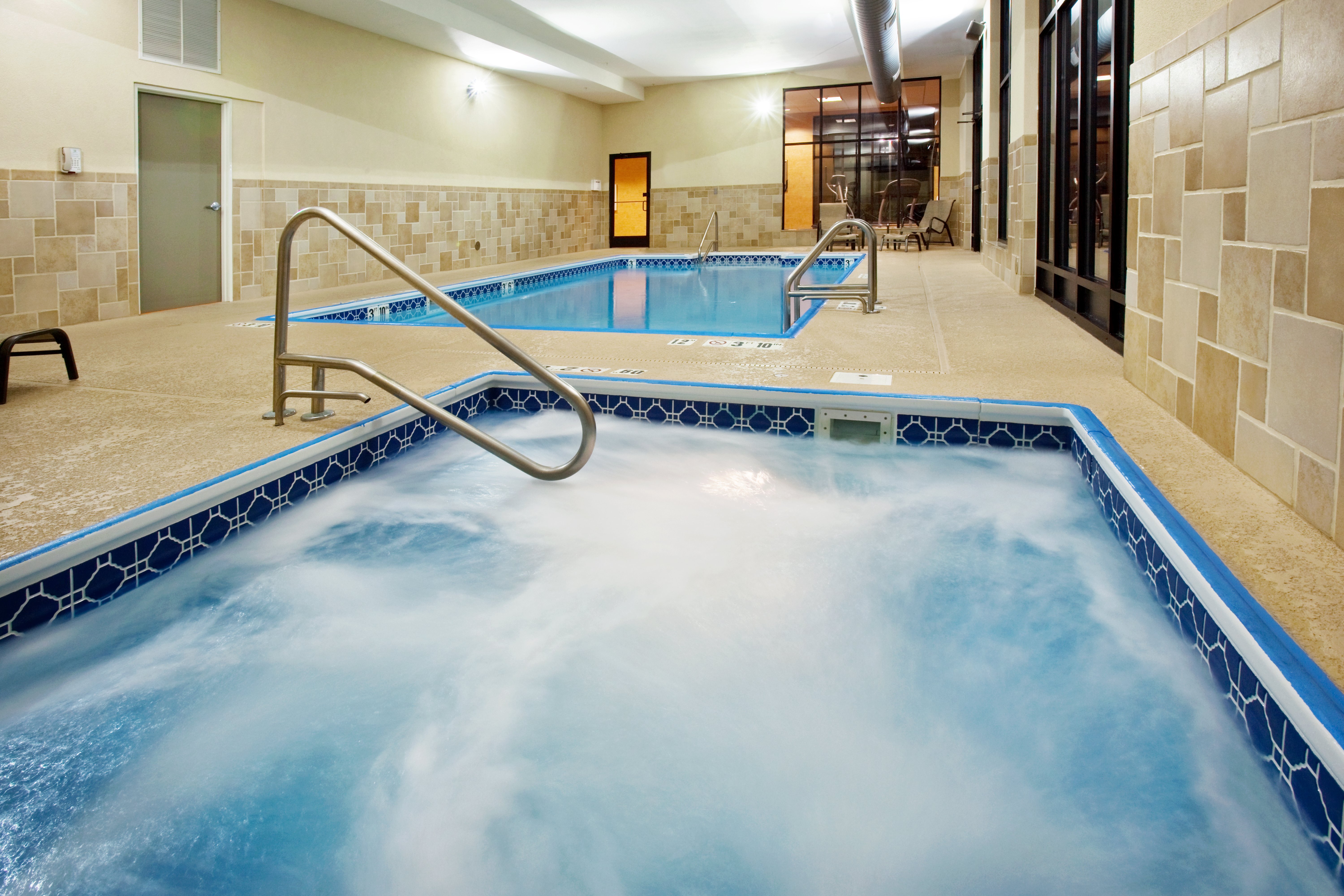 Holiday Inn Quincy, an IHG Hotel 32/75