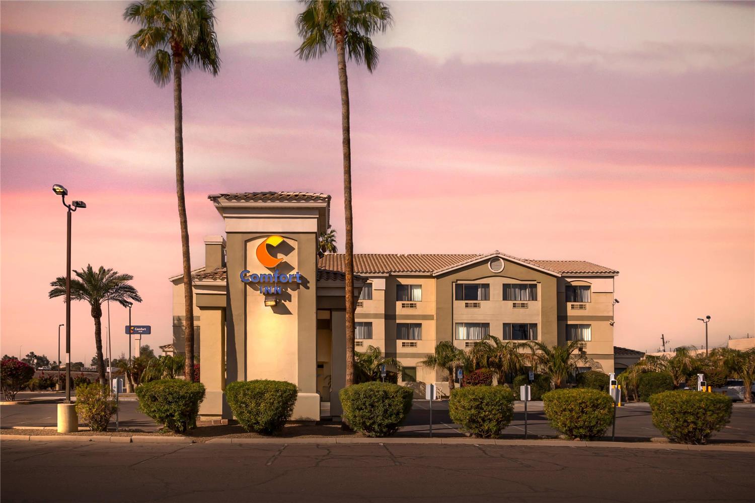 Comfort Inn Phoenix Central City 1/12