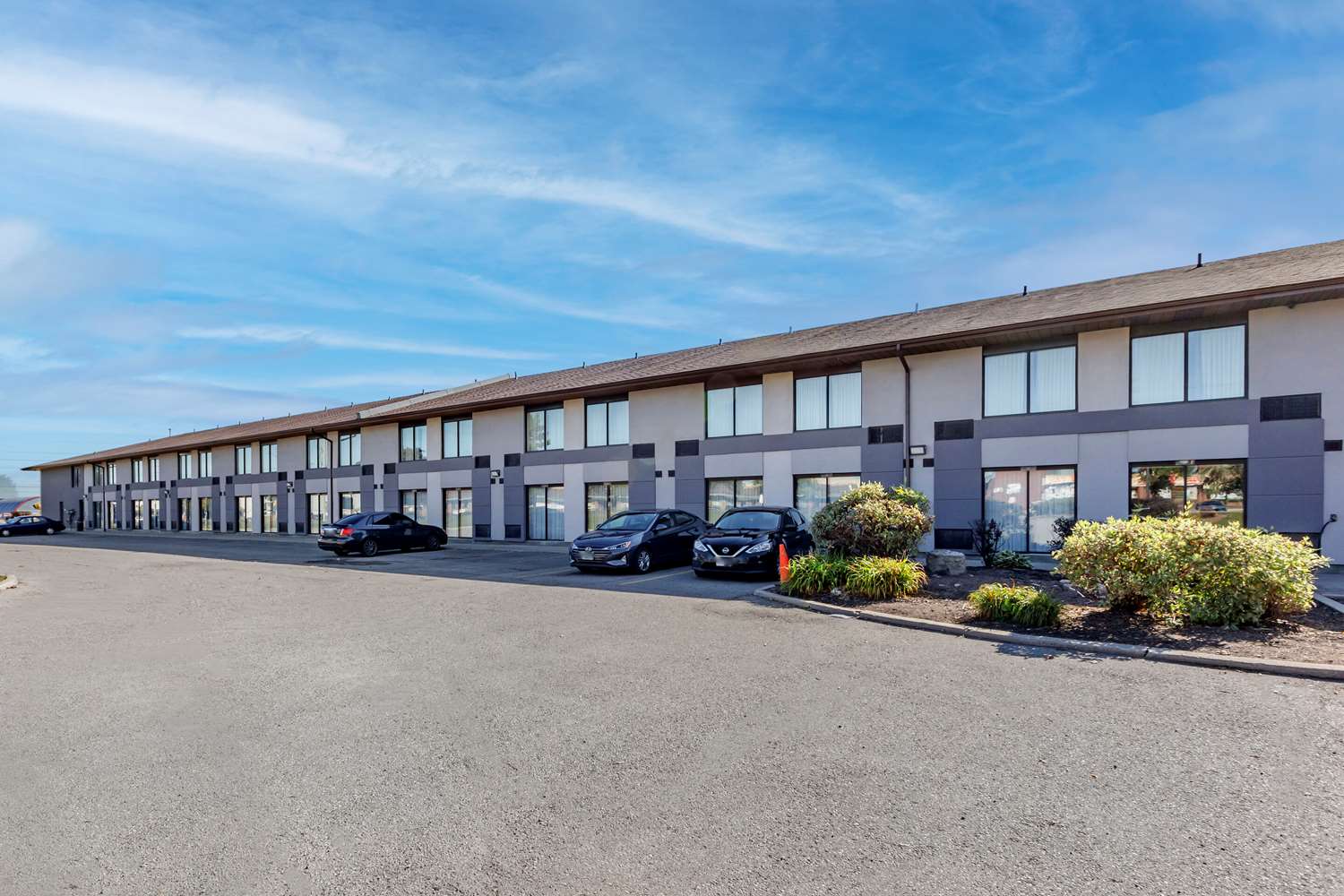 Comfort Inn Airport West 6/8