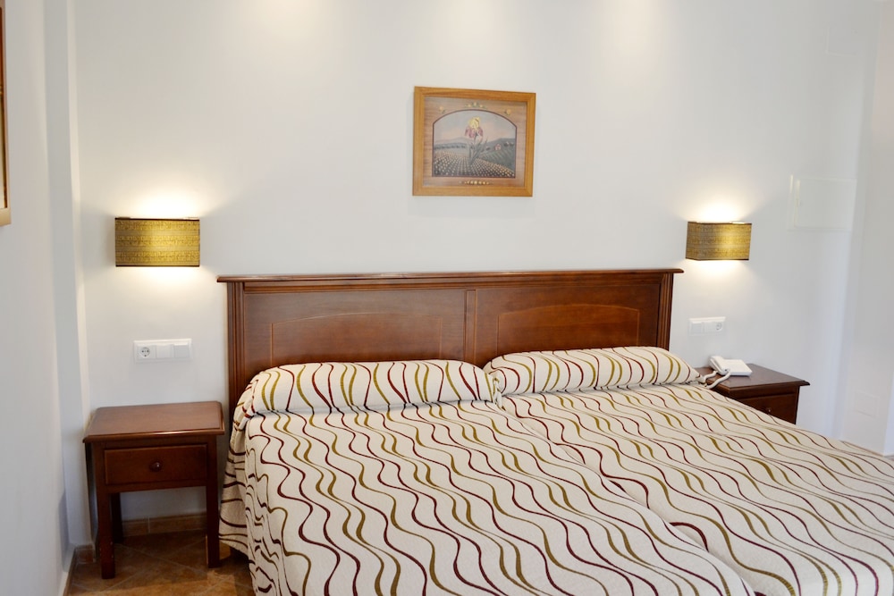 Tarik Hotel 31/63