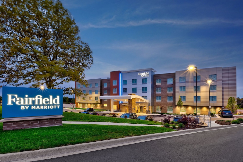 Fairfield Inn & Suites by Marriott Grand Rapids North 1/33